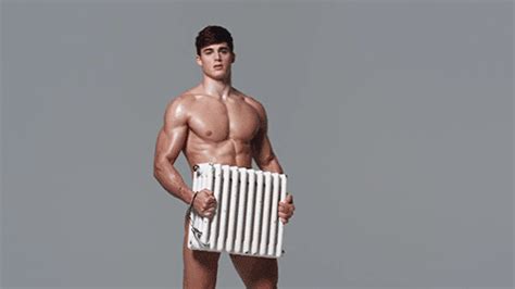 pietro boselli nude|The worlds hottest maths teacher Pietro Boselli goes totally nude。